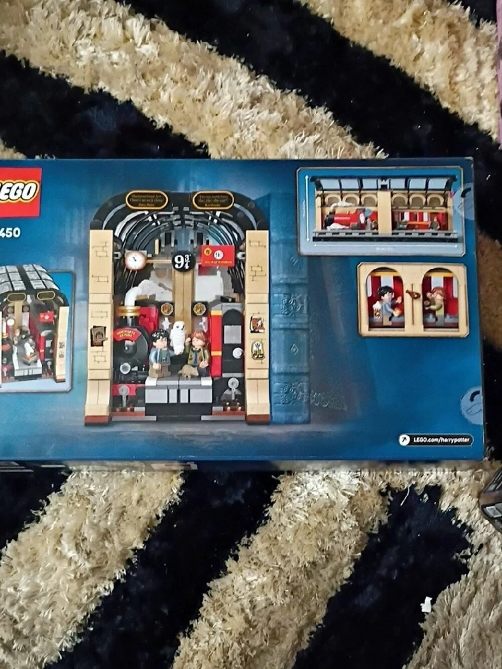 LEGO Harry Potter 76450 Hogwarts Express Book Nook